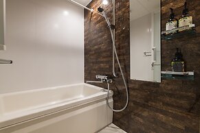 GRAND BASE Hakata Naraya