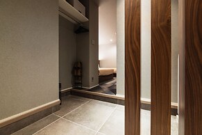 GRAND BASE Hakata Naraya