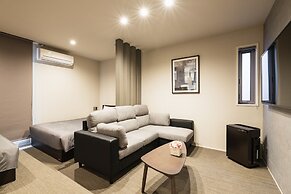 GRAND BASE Hakata Naraya