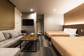 GRAND BASE Hakata Naraya