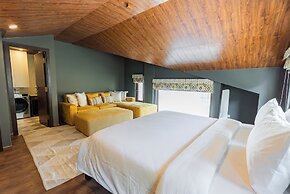 The Manor Luxury Apartments