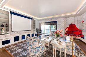 The Manor Luxury Apartments