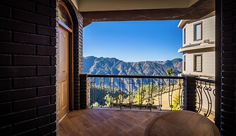 The Manor Luxury Apartments