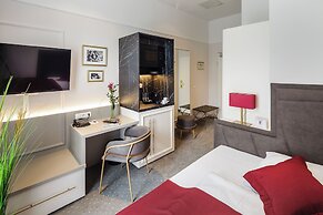 Star-Apart Hansa Hotel