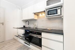 Sw. Barbary Old Town by Renters