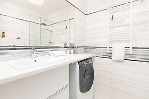 Sw. Barbary Old Town by Renters