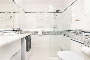 Sw. Barbary Old Town by Renters