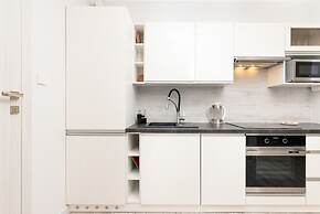 Sw. Barbary Old Town by Renters