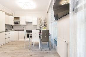 Sw. Barbary Old Town by Renters