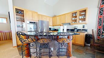 Snowcreek V 774 Gorgeous Mountain Views with Private Garage, Washer Dr