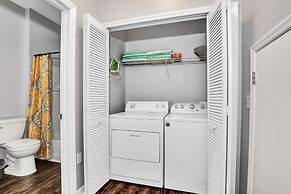 Fresh Decor With Hardwood Floors Huge Private Pool Area CDC Standards 