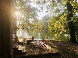 Whaka Lodge
