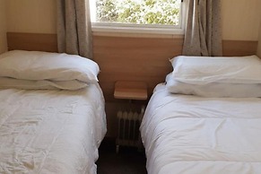 Caravan on Combe Haven - Sleeps 8 & Pet Friendly