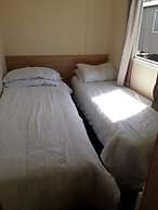 Immaculate 3-bedroom Caravan on Combe Haven