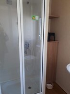 Immaculate 3-bedroom Caravan on Combe Haven