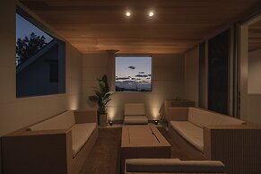 Urban Villa Resort Onna