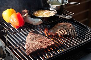 Urban Villa Resort Onna