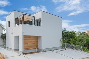 Urban Villa Resort Onna