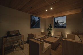 Urban Villa Resort Onna