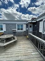 Vineyard Harbor Motel - Private Beach