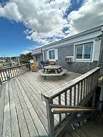 Vineyard Harbor Motel - Private Beach