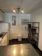 Vineyard Harbor Motel - Private Beach