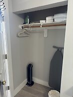 Vineyard Harbor Motel - Private Beach