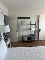 Vineyard Harbor Motel - Private Beach