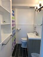 Vineyard Harbor Motel - Private Beach