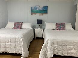 Vineyard Harbor Motel - Private Beach
