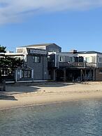 Vineyard Harbor Motel - Private Beach