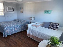 Vineyard Harbor Motel - Private Beach