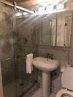 Vineyard Harbor Motel - Private Beach