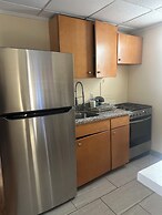 Vineyard Harbor Motel - Private Beach