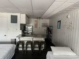 Vineyard Harbor Motel - Private Beach