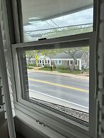 Vineyard Harbor Motel - Private Beach