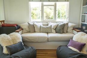 Oneroa Escape - Bell's Cottage