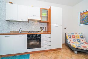 Apartment in Villa 2 to 4 Persons With Large Private Garden Sole