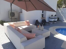 New Luxery Villa With Big Pool