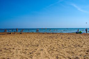 Cozy Apartment Close to the Beach - Airco - Parking - Beach Place Incl