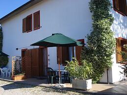 Apartment in Villa 2 to 4 Persons With Large Garden 