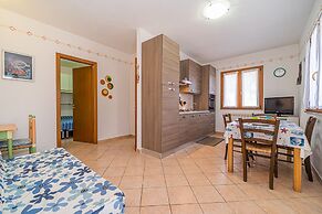 Apartment in Villa 2 to 4 Persons With Large Garden 
