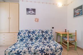Apartment in Villa 2 to 4 Persons With Large Garden 
