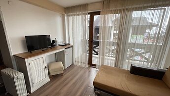 Room in Apartment - Granat Maisonette - Next to Gondola Lift, Ideal fo