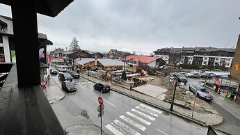 Room in Apartment - Granat Maisonette - Next to Gondola Lift, Ideal fo