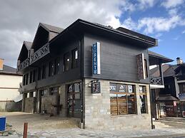 Room in Apartment - Granat Maisonette - Next to Gondola Lift, Ideal fo