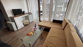 Room in Apartment - Granat Maisonette - Next to Gondola Lift, Ideal fo