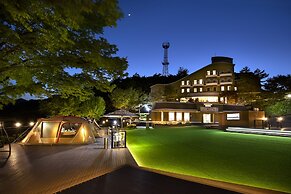 Hotel West of Canaan