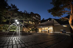 Hotel West of Canaan