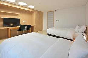 Hotel West of Canaan